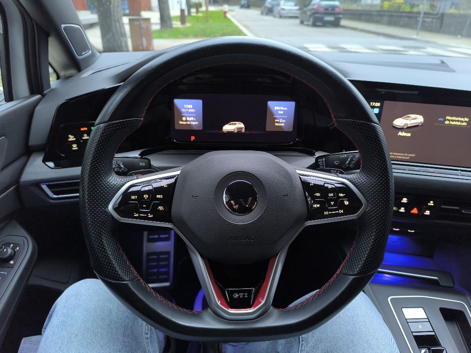 Volante VW Golf 8 GTI c/ patilhas
