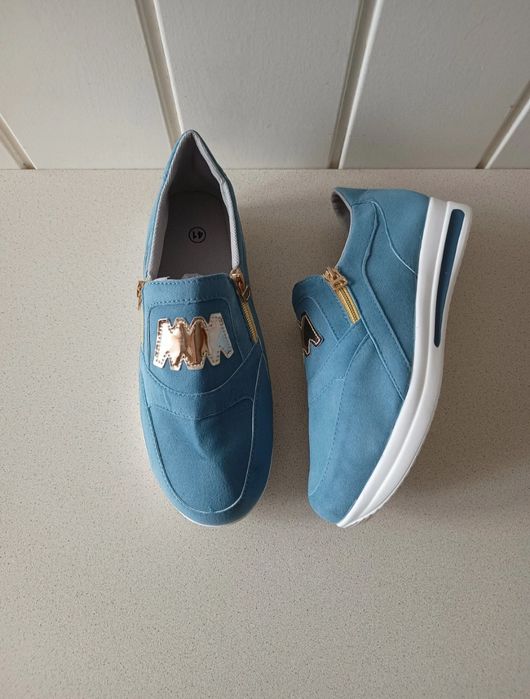 Materiałowe niebieskie buty damskie rozm. 41