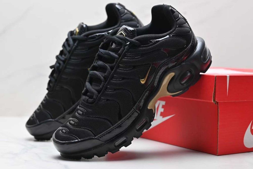 Air Max TN Plus Klasyczna czerń R.45