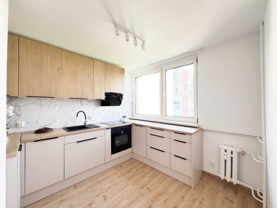 Milicz | 2 pokoje | 45 m² | Generalny remont | Balkon | 2 piętro