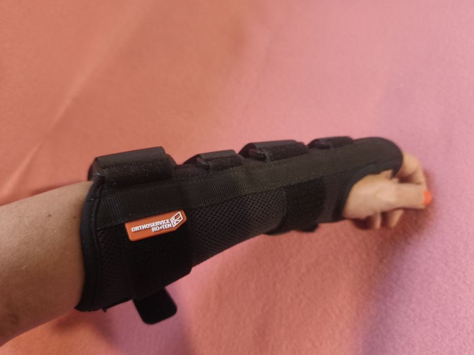 Orteza lewa ręka M/left