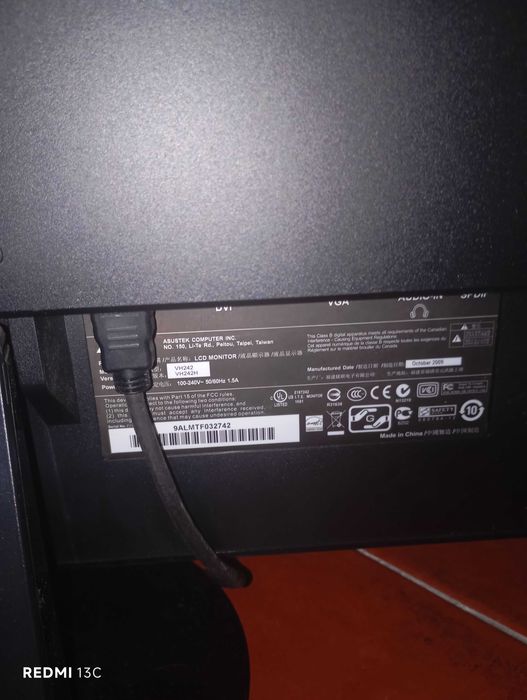 Monitor asus em muito bom estado
