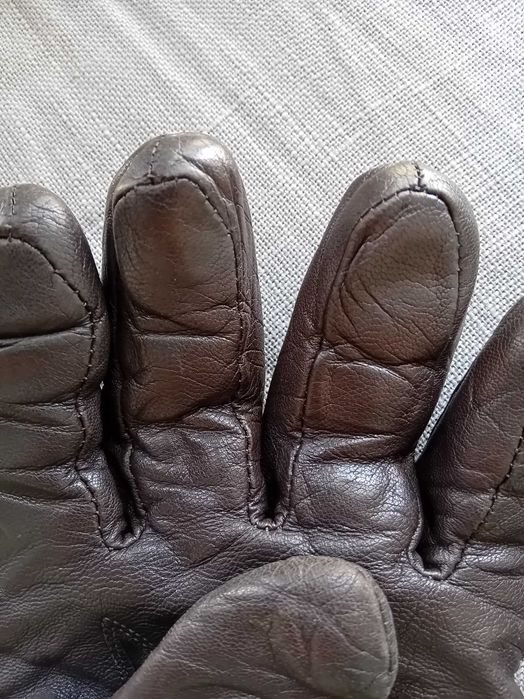 Luvas quentes em bom estado