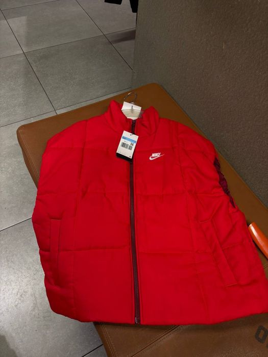 Оригинал | женская жилетка nike FB7679-657 | новая м размер