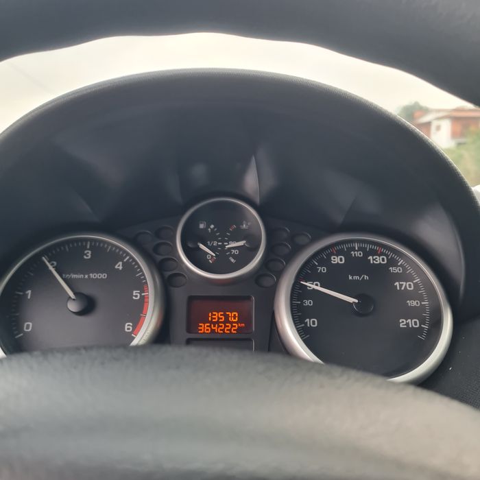 Peugeot 207 1.4 hdi 2 lugares