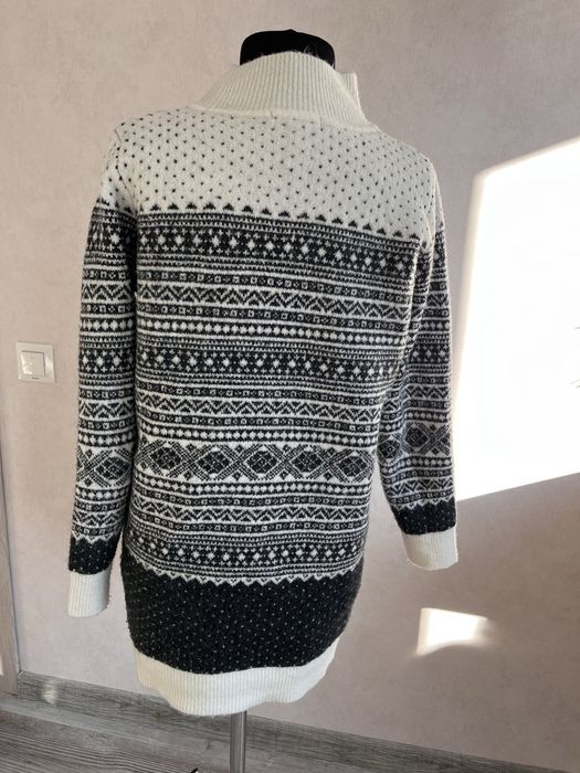 Тепла подовжена кофта ,туніка