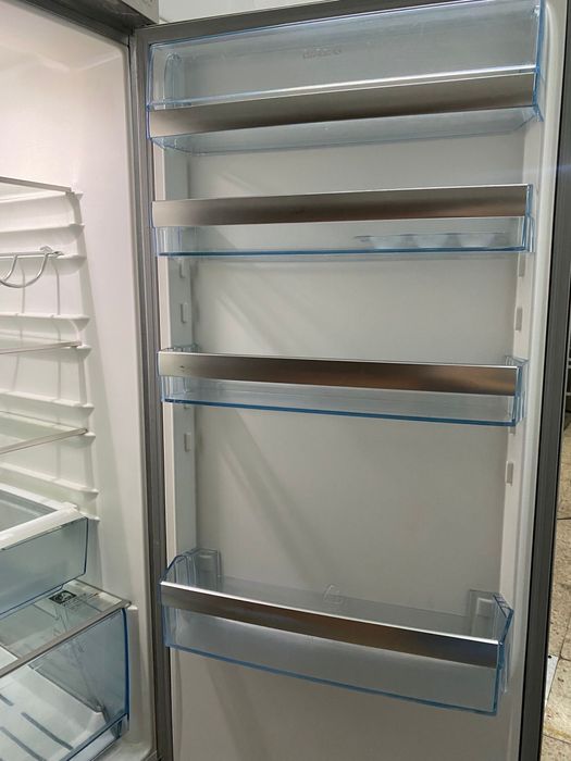 Frigorifico AEG combinado