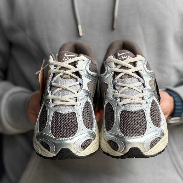 Кроссовки Nike Nike V5 RNR, кросівки найк