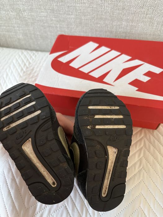Adidasy Nike rozm. 21