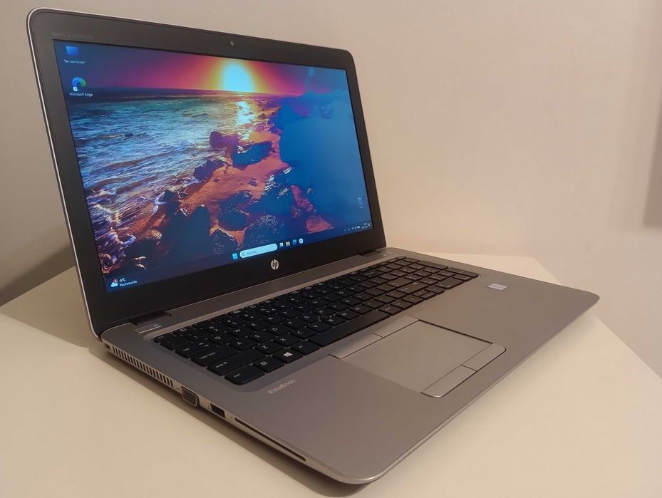 HP EliteBook G3/15,6"FHD/i7/16GB DDR4/512GB SSD/Windows 11 Pro./HSPA+