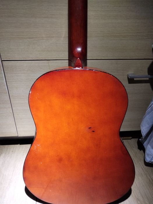Продам гитару Bandes