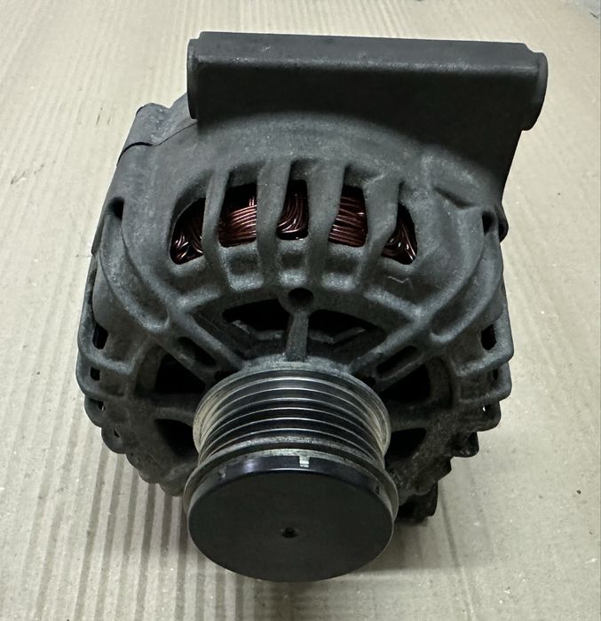 Alternador para Opel Astra J e Corsa D com motor 1.3 CDTI