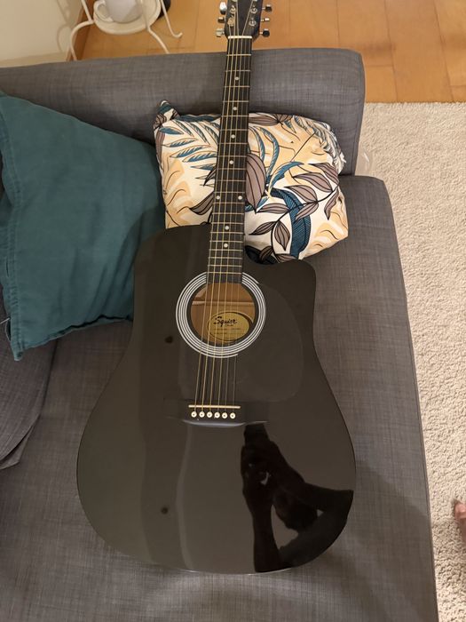 Squier by Fender SA-105CE Eletroacústica – Excelente Estado / Afinador Integrado