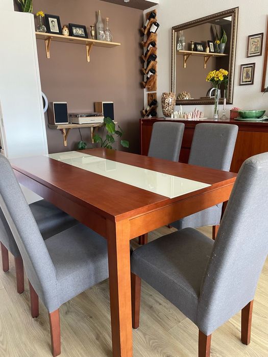 Conjunto de Sala de Jantar – Aparador + Mesa Extensível + 6 Cadeiras