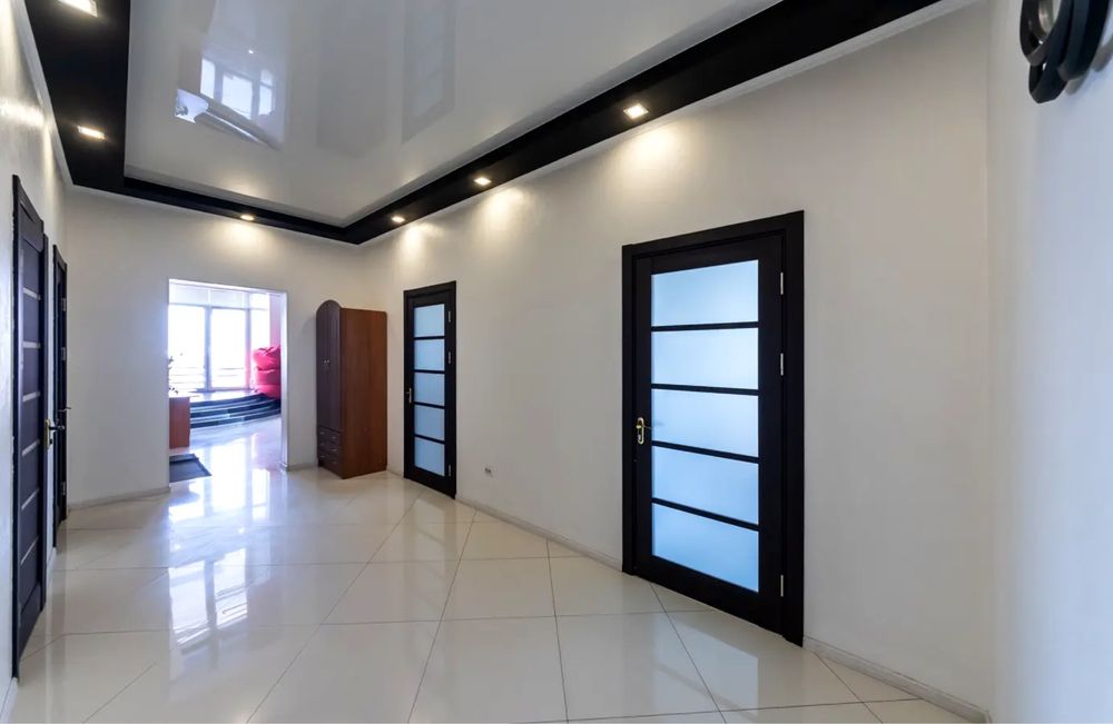 Квартира Центр Броваров Независимости 2б