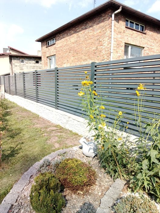 Bramy, przesuwne, dwuskrzydłowe nowoczesne