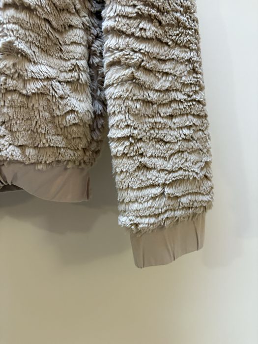 Casaco de pelo beje da MDD como novo