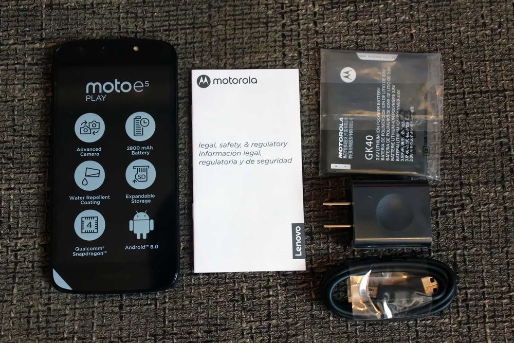 Із США! - Новий! Якісний, компактний смартфон Motorola зі знімною батареєю!