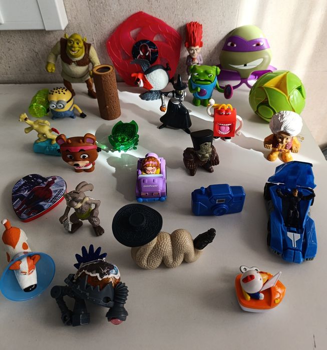 figures from various collections64553098936835121