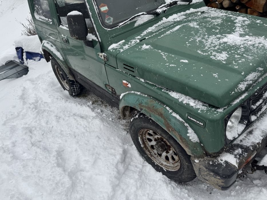 Suzuki samuraj z pugiem  hydraulicznym