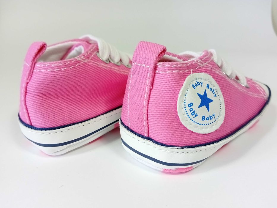 Ténis bebé novos - tamanho 11 - cor rosa