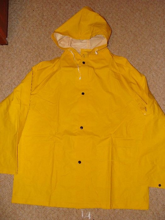 Продам костюм дождевик