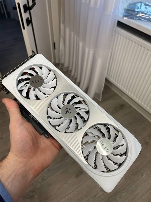 Відеокарта Nvidia GeForce RTX 4060 Aero (8 GB)
