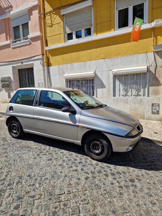 Lancia em super bom estado