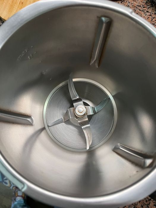 Bimby TM5 com 3 livros e 2 chaves cookido