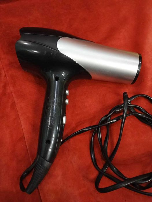 Фен Philips SalonDry Control