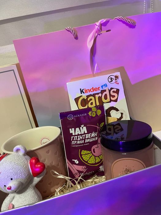 Подарункові бокси