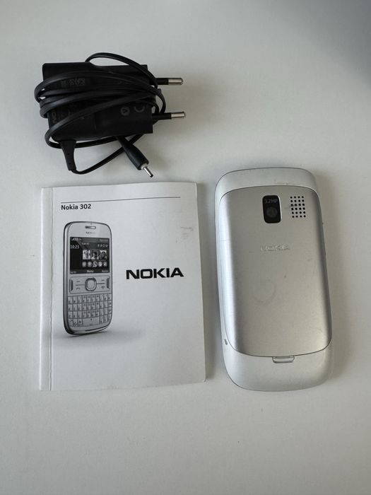 Telemóvel Nokia 302