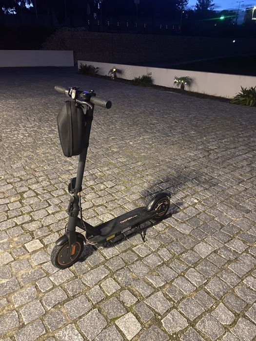 Trotinete elétrica TwoFish V1 Max — Como nova + acessórios + garantia