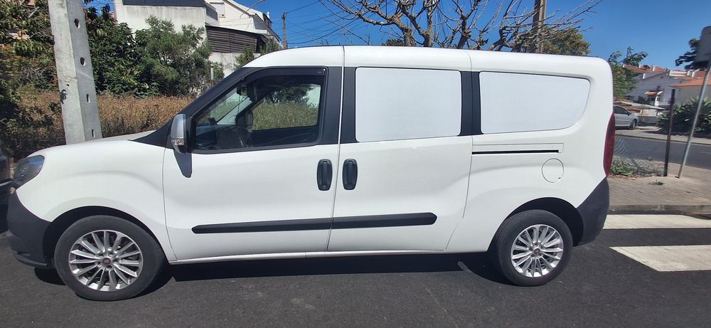 Fiat doblo maxi de 2015 com 92000km