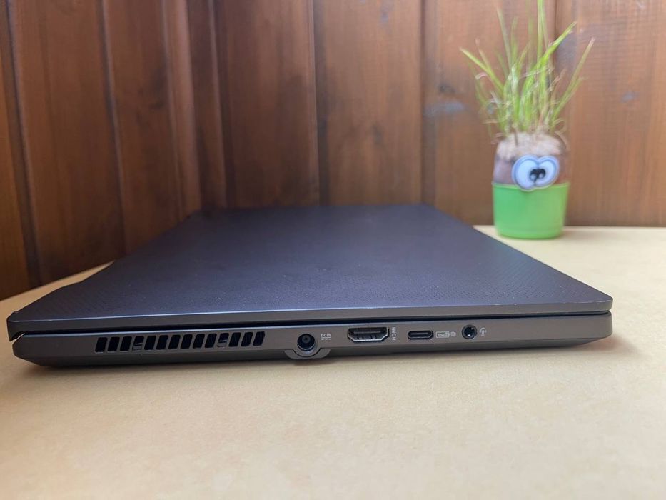 ASUS ROG Zephyrus G14 | Ryzen 7 (8 ядер) | 24 GB NVIDIA GTX 1650 (4Гб) Мобільний ультрабук