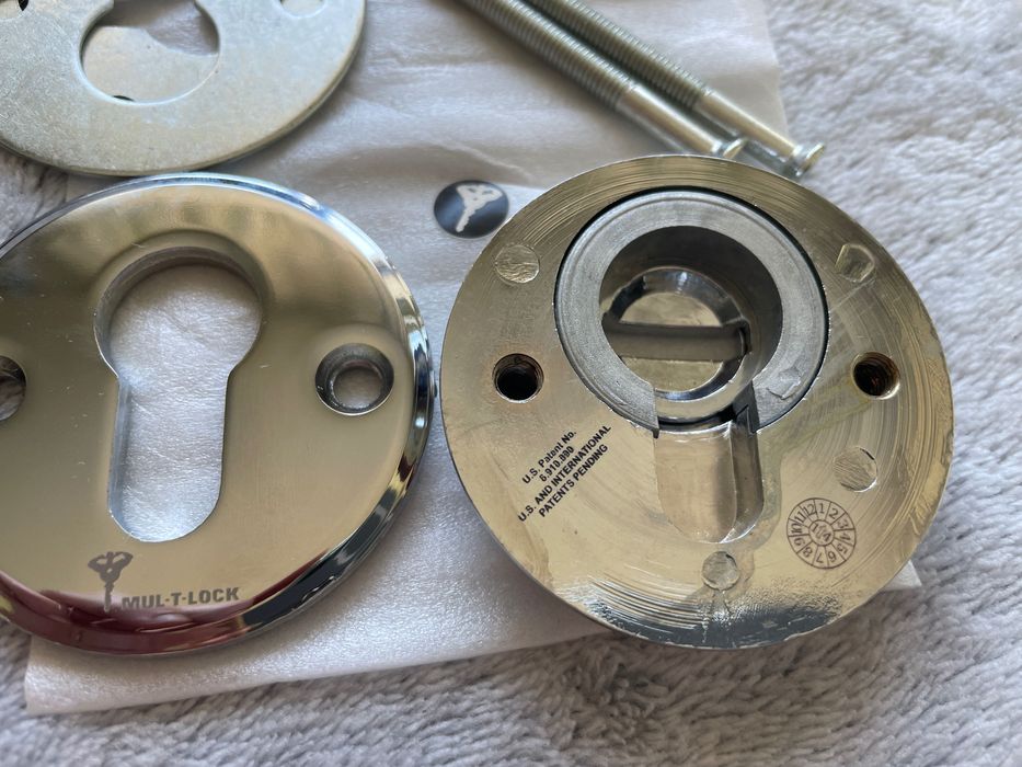 Броненакладка дверного замка Никель. Новая