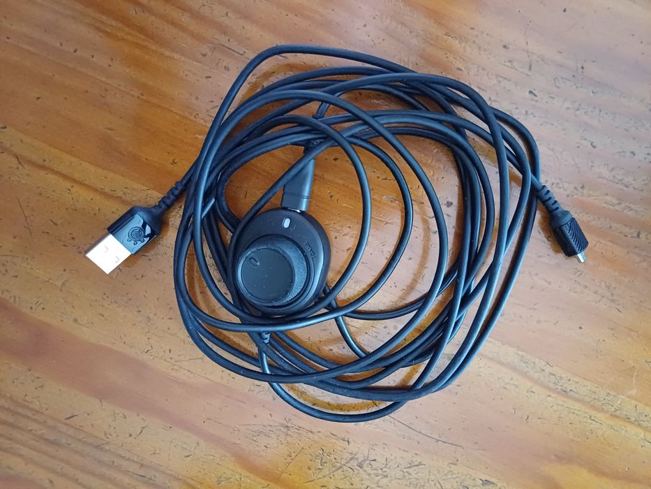 Headphones steelseries brancos