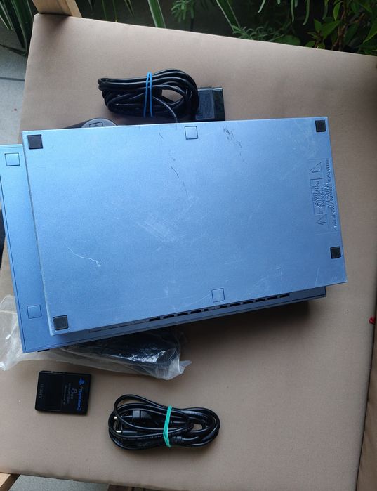 Konsola PlayStation 2 Ps2 FAT Model Scph-50004 PAL Aqua Blue  Pad Dualschock 2  Karta 8mb okablowanie Oryginalny zestaw Sony