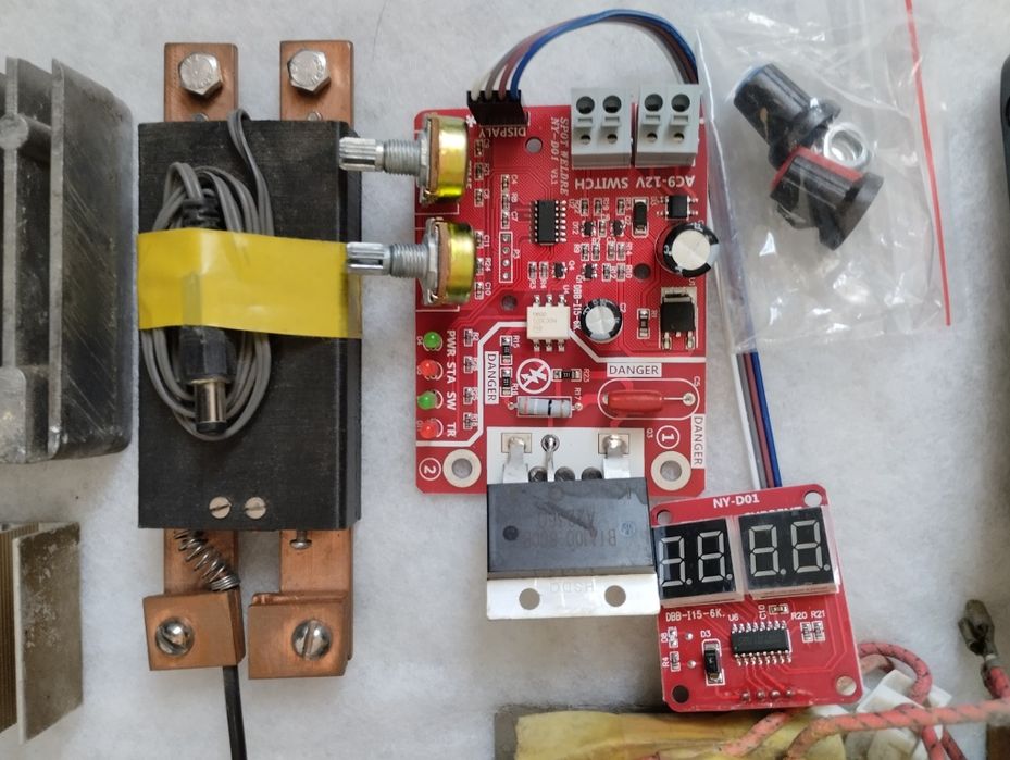 Для точечной сварки аккумулятор 18650.