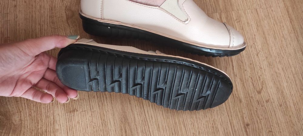 Sapatos quase novos