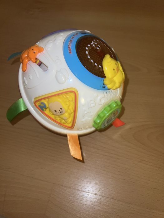 Bola giratória vtech emite luzes e sons novo