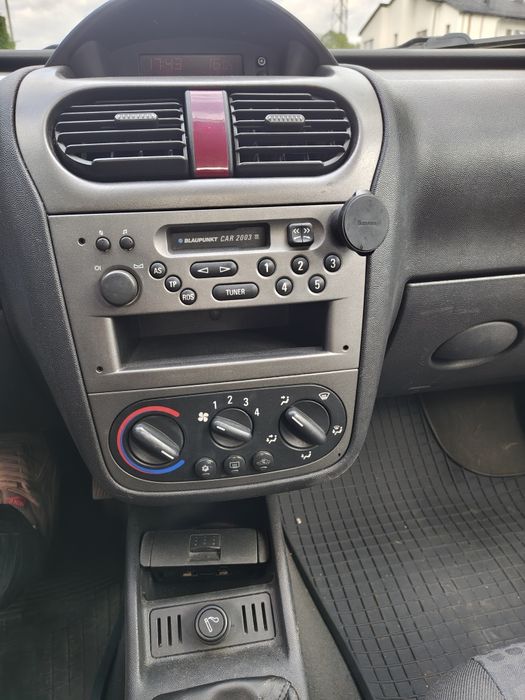 Opel corsa 1.2 z klima