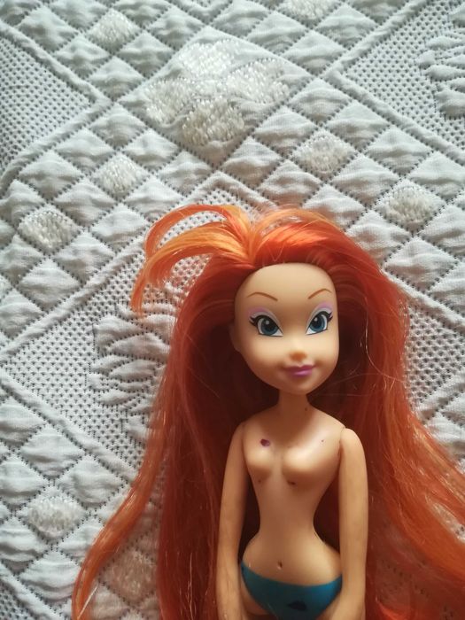 Boneca Winx Bloom - Rainbow 2009