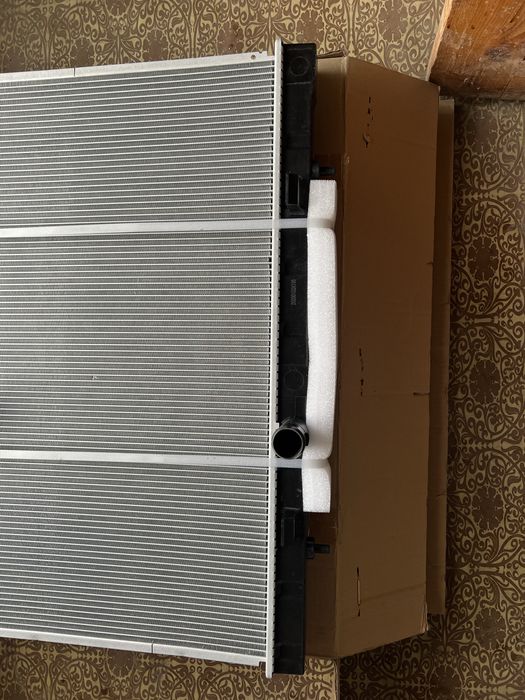 Радіатор Xtrail T32 , радіатор Rogue , Xtrail з 14 р.в. механічна кпп