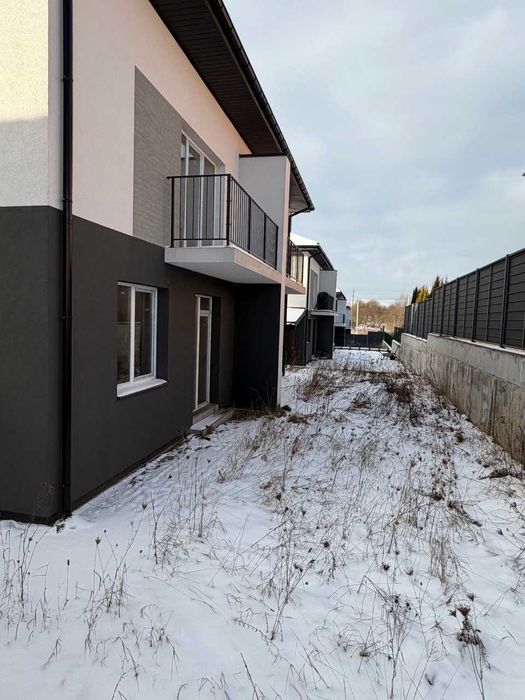 ПРОДАЖ котеджу з документами в с.Зубра (Львів)