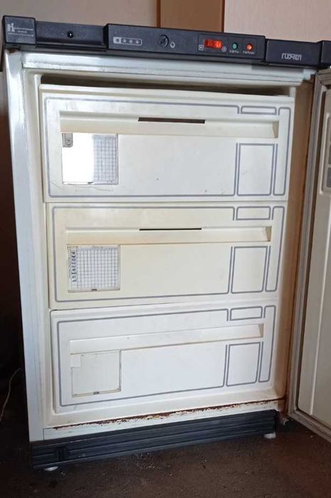 Морозильна Камера ГИОЧЕЛ