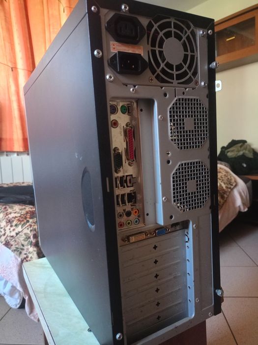 Komputer stacjonarny AMD AthlonX2