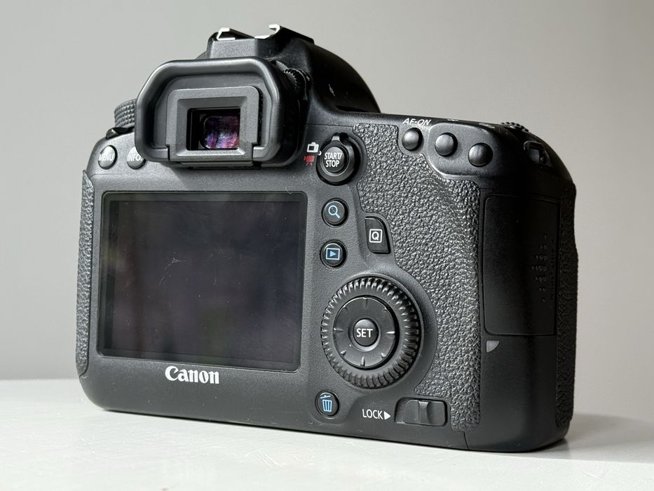 Камера Canon EOS 6D