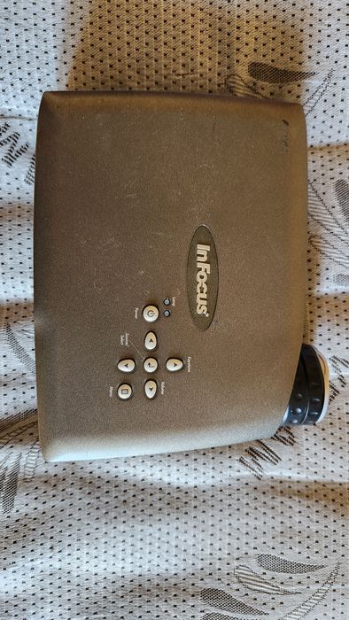 Проектор InFocus model LP70