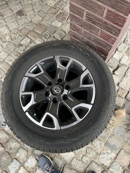 Felgi komplet kół Toyota Hilux Gr 2023